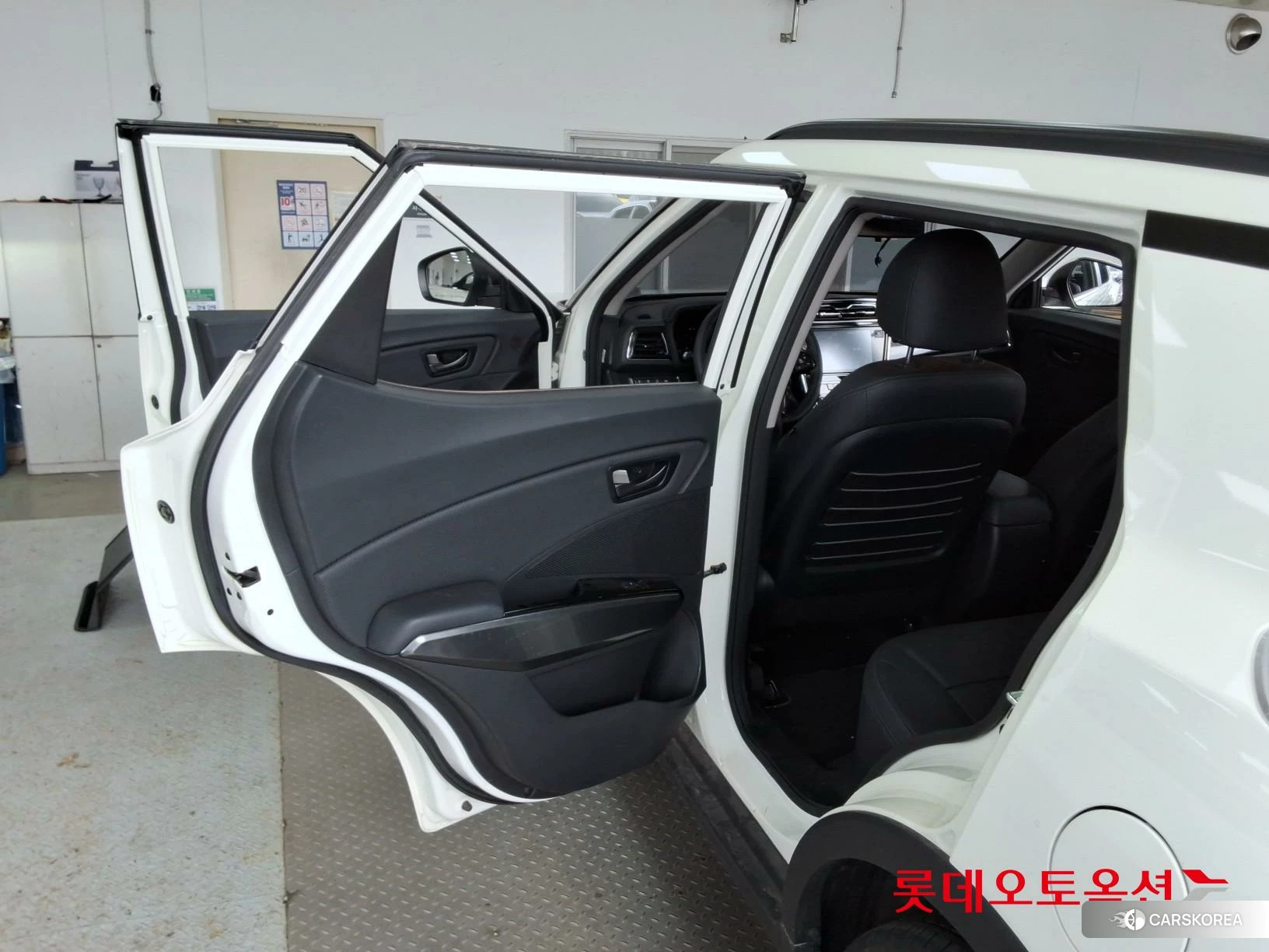 SsangYong Tivoli id 3869457 из Кореи 29