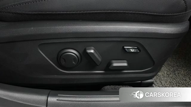 Hyundai Grandeur (GN7) id 4623825 из Кореи 29