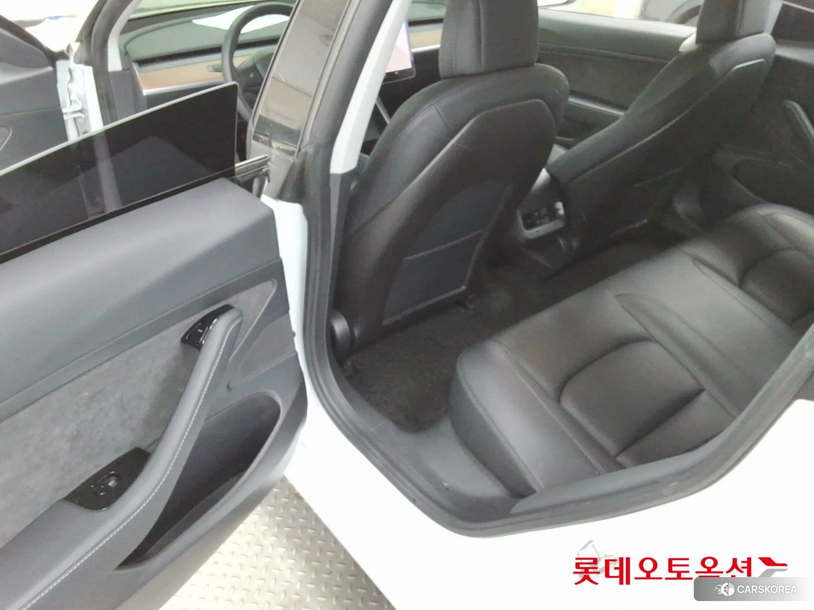 Tesla Model 3 Standard Range Plus RWD id 4289296 из Кореи 29
