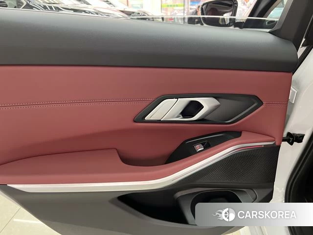 BMW 3 series id 4278681 из Китая 29