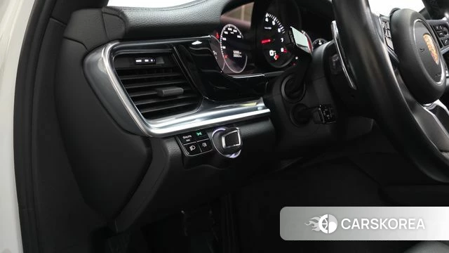 Porsche Panamera (971) id 4620568 из Кореи 29