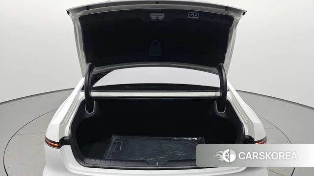 Hyundai Grandeur (GN7) id 4847808 из Кореи 29