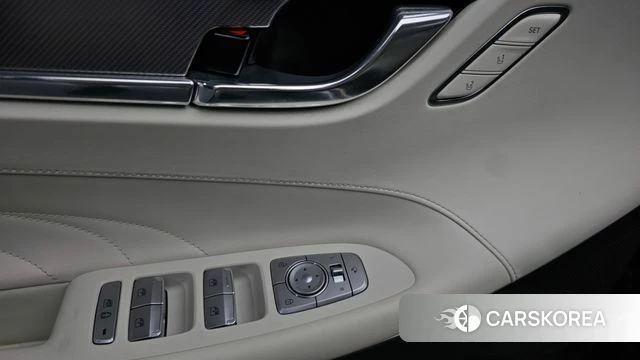 Hyundai The New Grandeur IG Hybrid id 4609063 из Кореи 29
