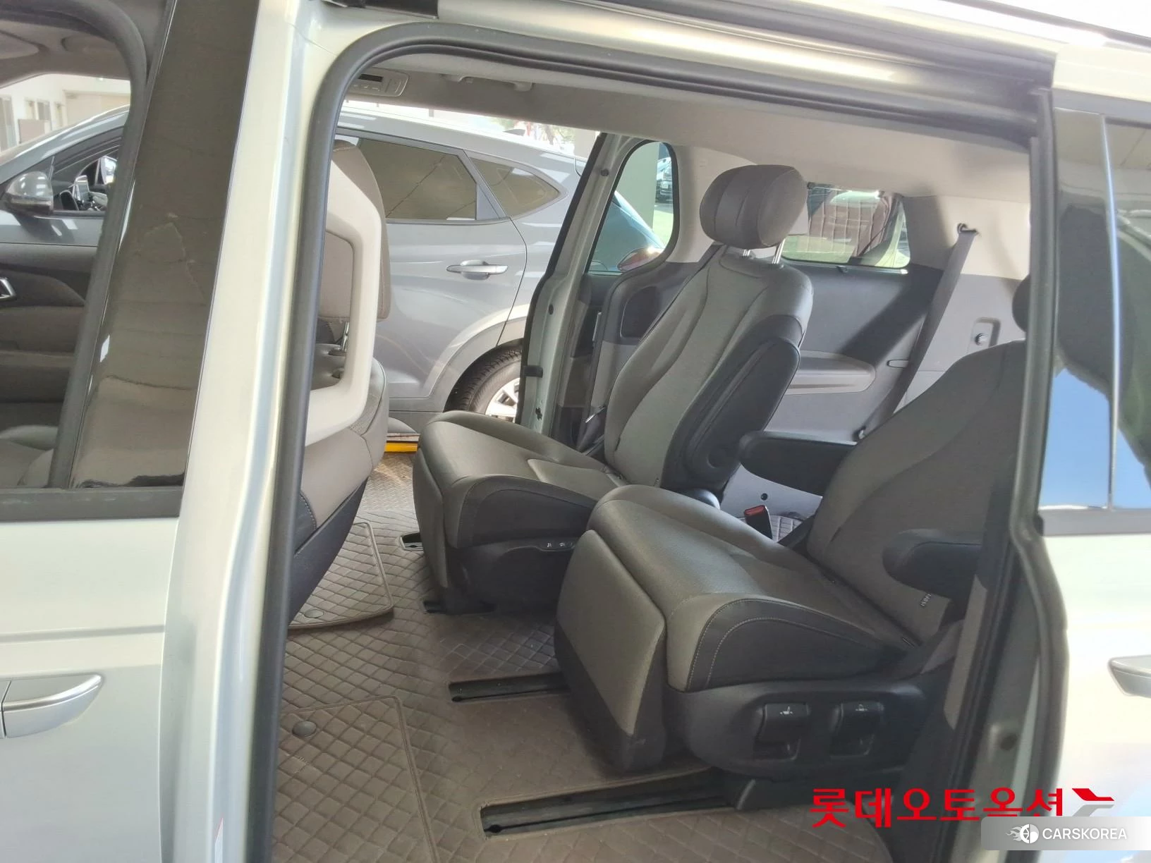 Kia Carnival Hybrid id 3882146 из Кореи 29