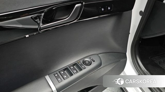 Hyundai Grandeur (GN7) id 4421483 из Кореи 29