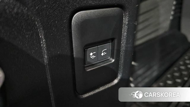 Land Rover Defender (L663) id 4834425 из Кореи 29