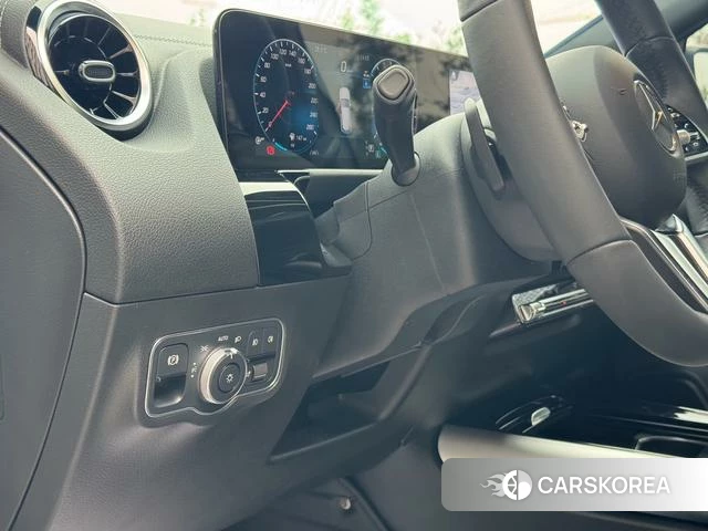 Mercedes-Benz GLA id 4313969 из Китая 29