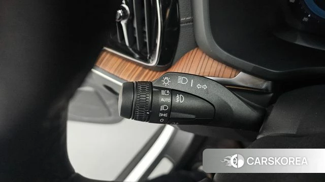 Volvo V60 Cross-Country 2nd Generation id 4194373 из Кореи 29