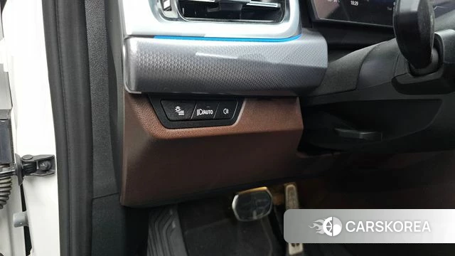BMW iX1 (U11) id 4400859 из Кореи 30