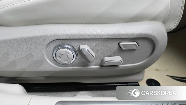 Genesis GV60 id 4641472 из Кореи 30