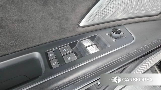 Audi A8 (D5) id 4683745 из Кореи 30