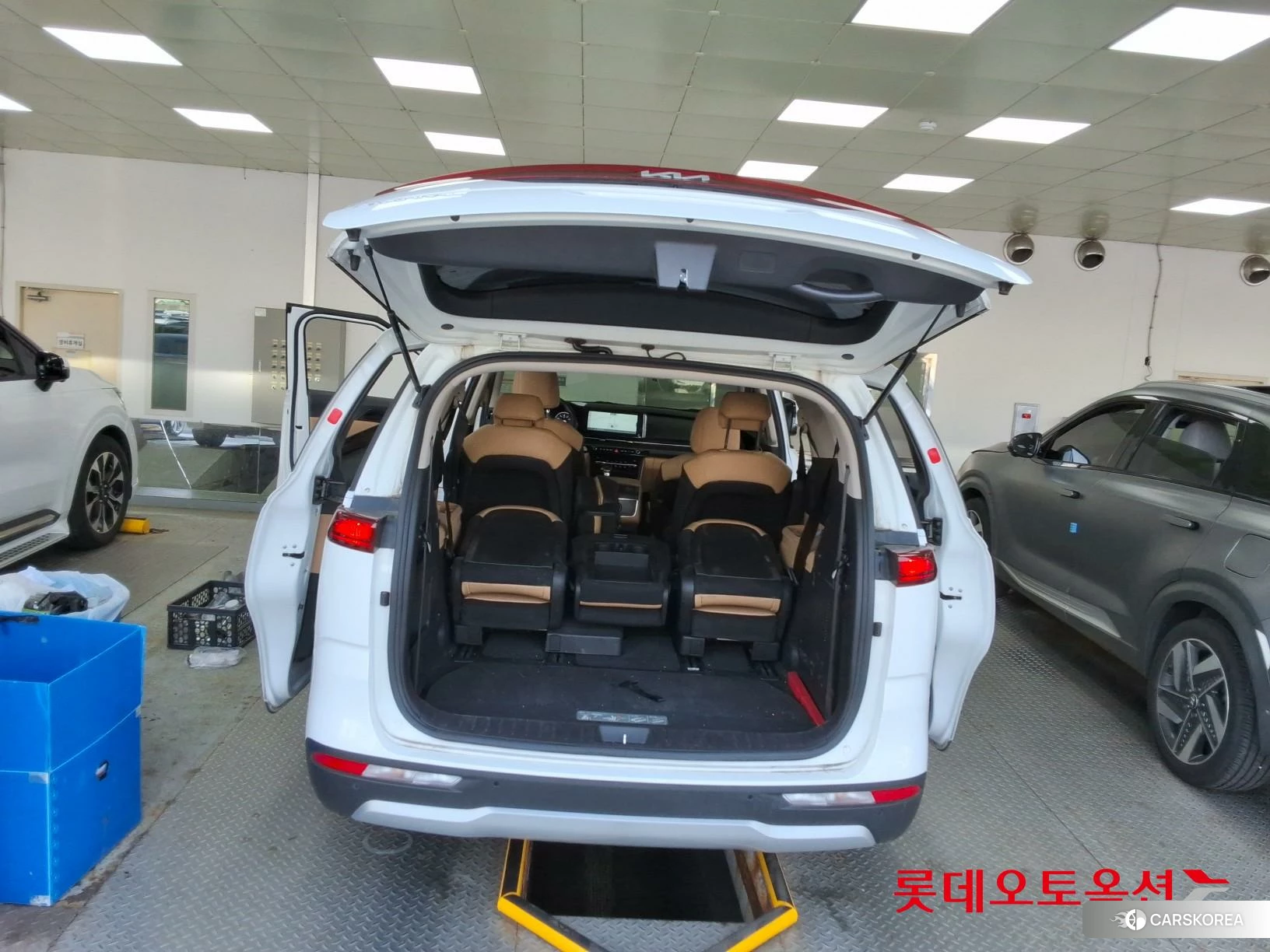 Kia Carnival id 3882178 из Кореи 30