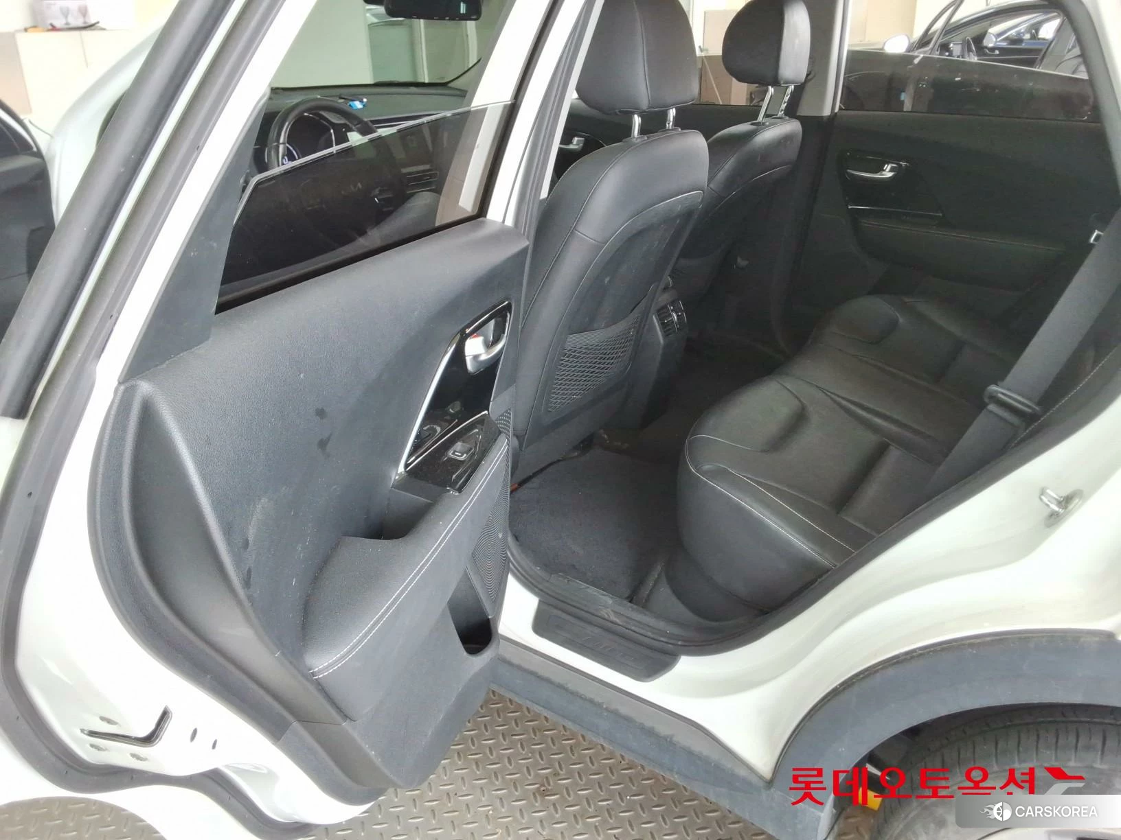 Kia Niro EV id 3888289 из Кореи 30