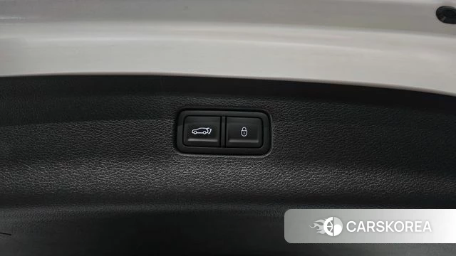 Genesis GV80 id 4758001 из Кореи 30