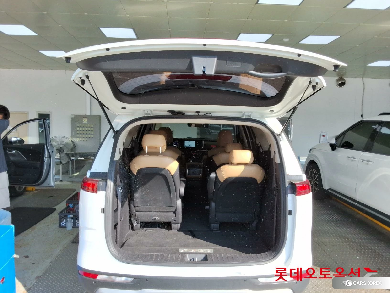 Kia Carnival id 4669061 из Кореи 30