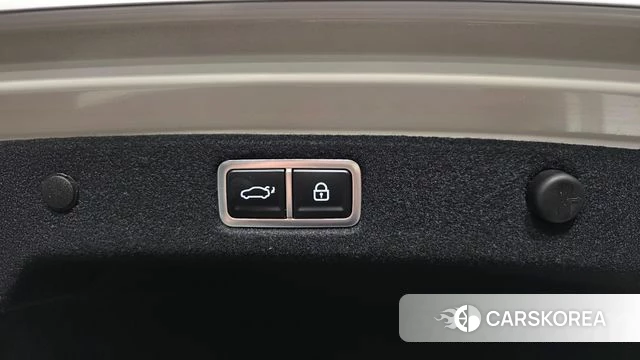 Hyundai Grandeur Hybrid (GN7) id 4880092 из Кореи 30