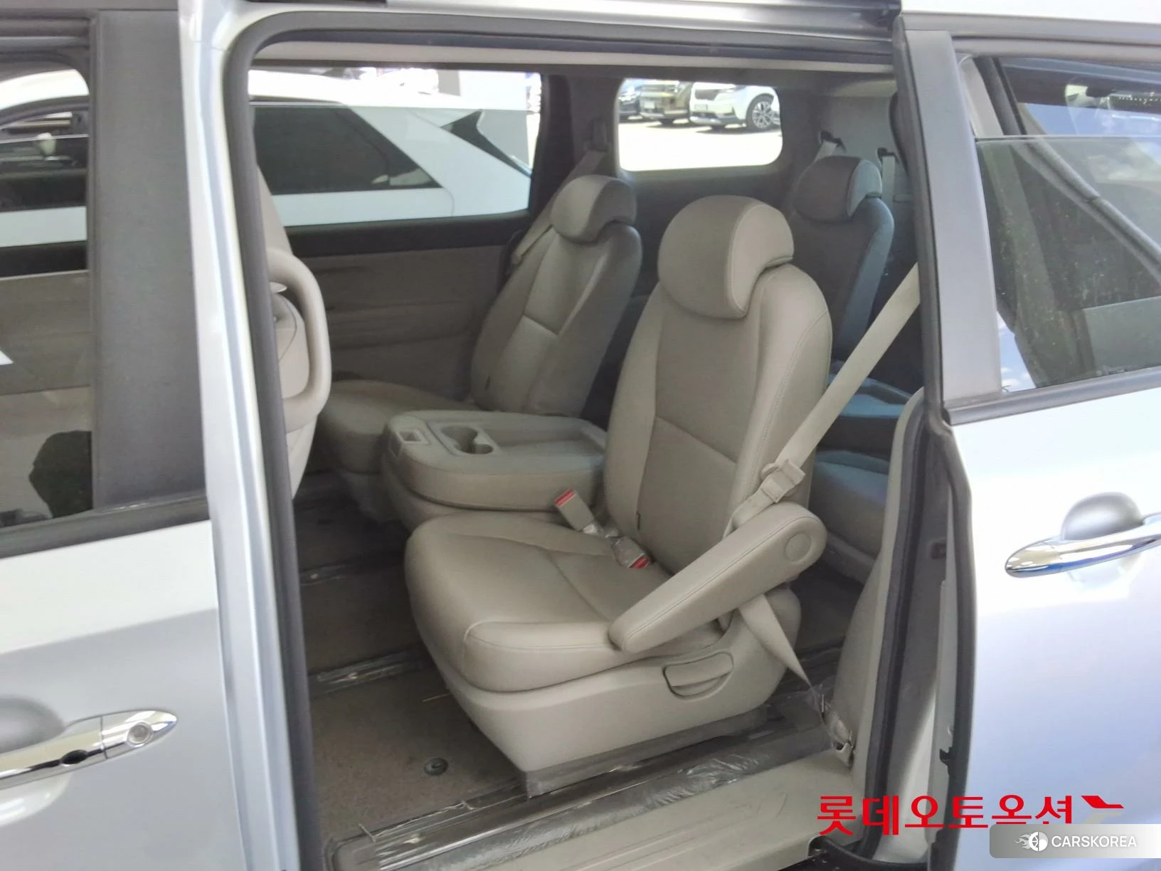 Kia Carnival id 4296870 из Кореи 30