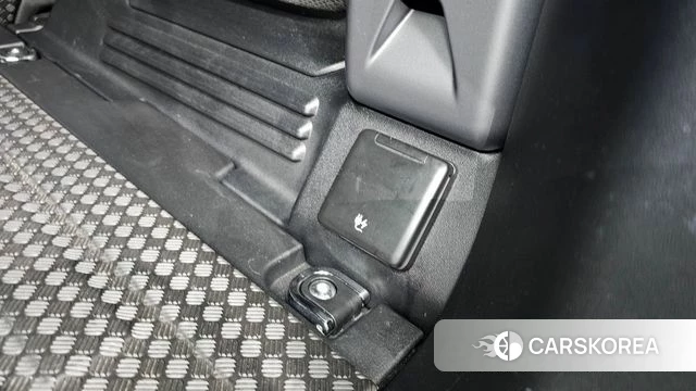 Land Rover Defender (L663) id 4591736 из Кореи 30