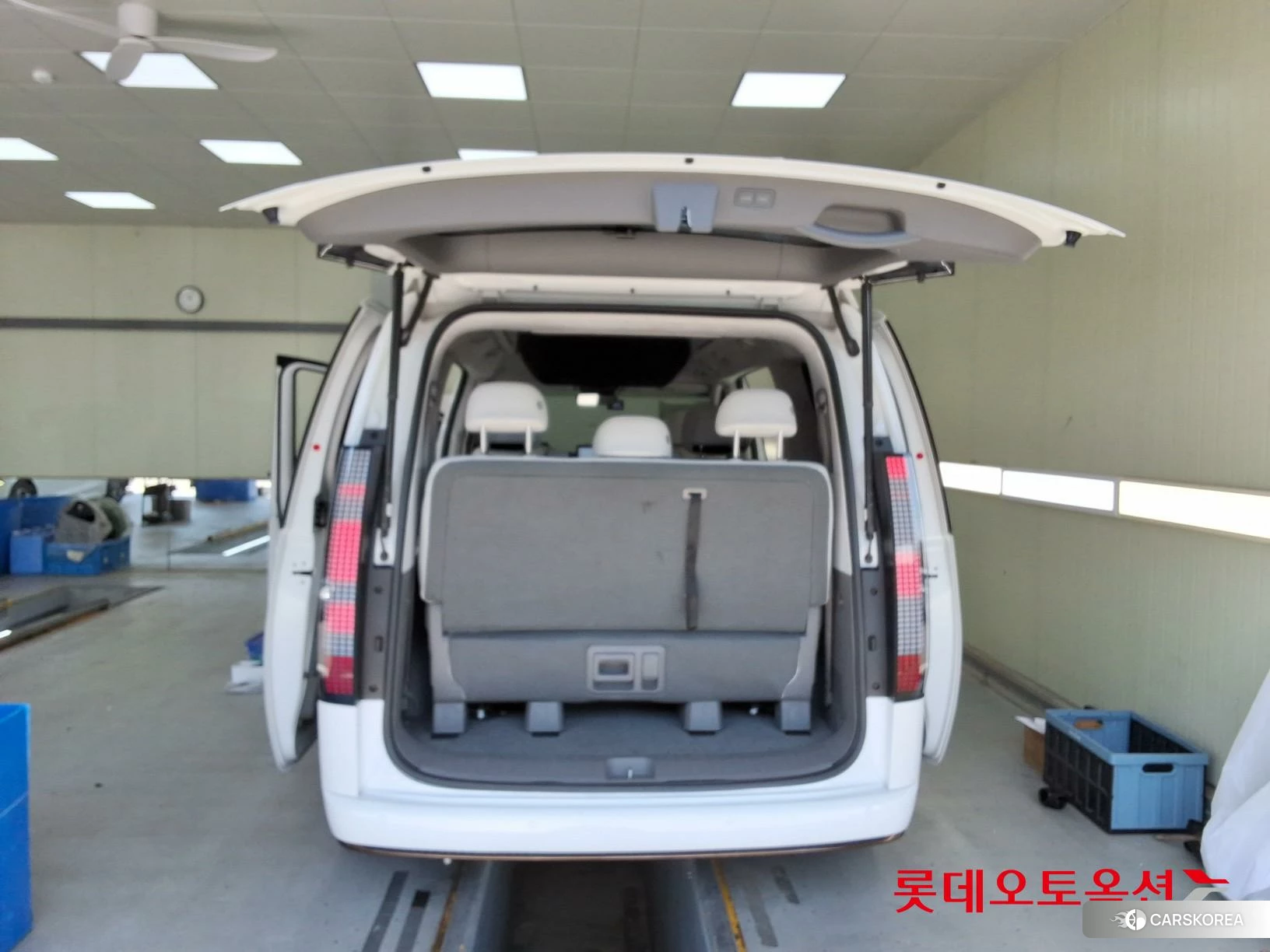 Hyundai STARIA LOUNGE Limousine id 4902533 из Кореи 30