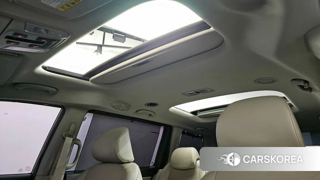Kia The New Carnival id 4285764 из Кореи 30