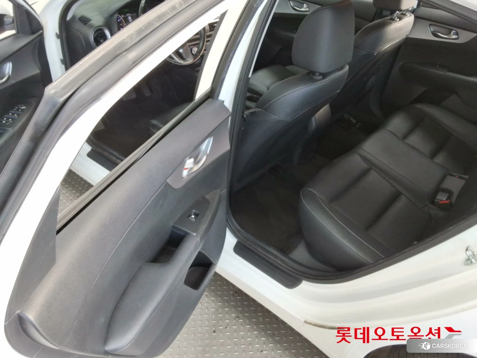 Kia K3 id 4902330 из Кореи 30
