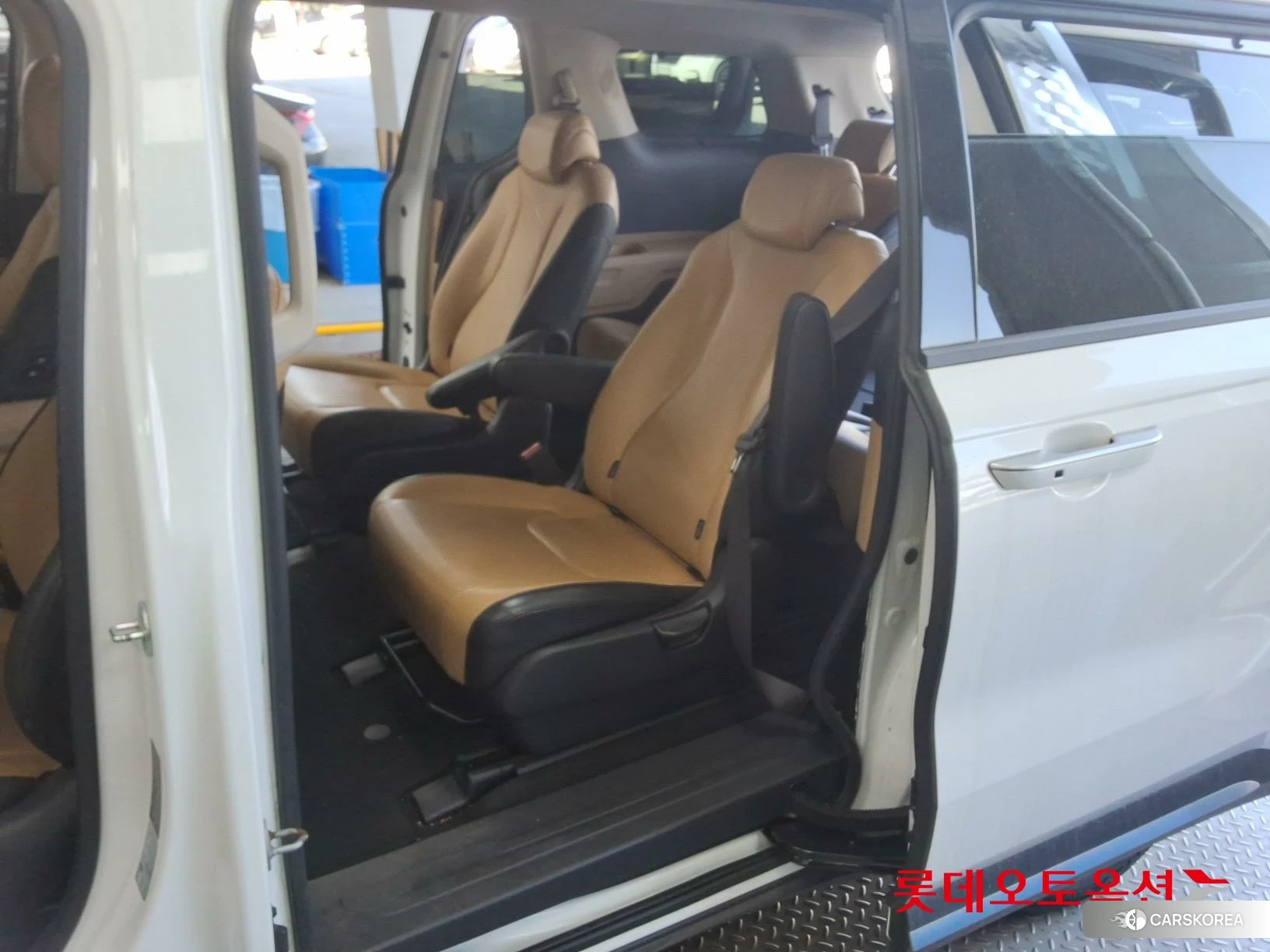 Kia Carnival id 4296914 из Кореи 30