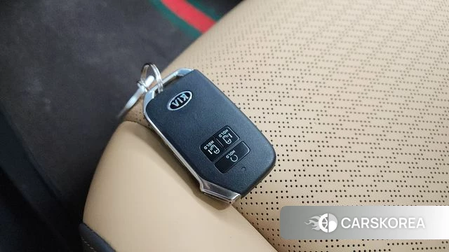 Kia Carnival 4th generation id 4196259 из Кореи 30