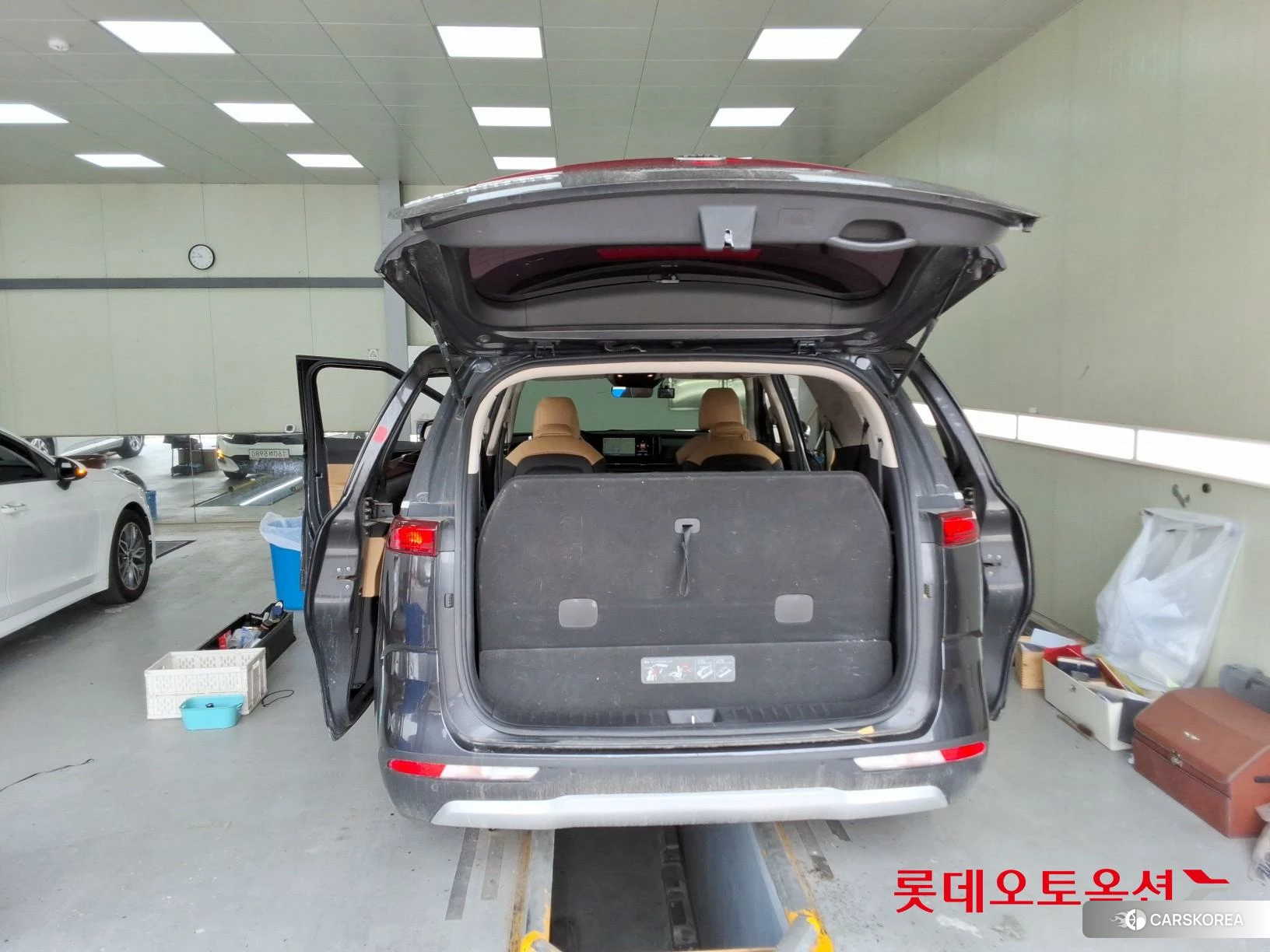 Kia Carnival id 3888420 из Кореи 30