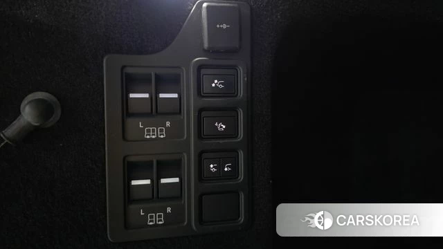 Land Rover Discovery 5 id 4692863 из Кореи 30