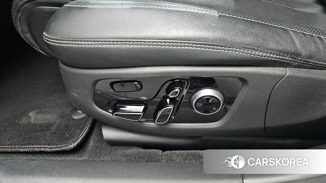 Genesis G90 id 4268934 из Кореи 30