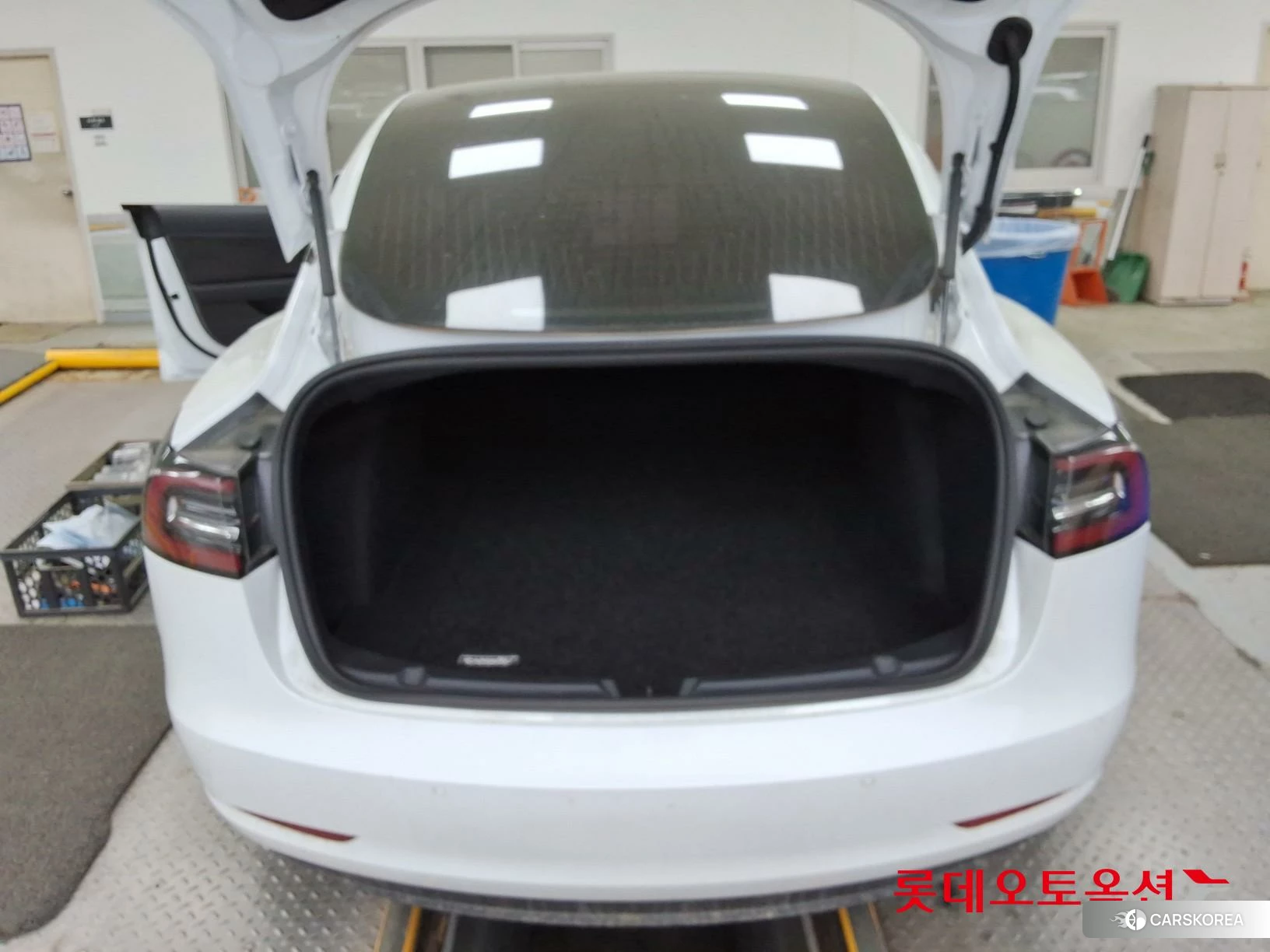 Tesla Model 3 Standard Range Plus RWD id 4289296 из Кореи 30