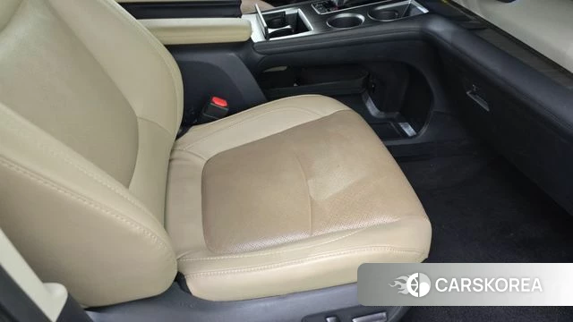 Toyota Sienna 4th Generation id 4250063 из Кореи 30
