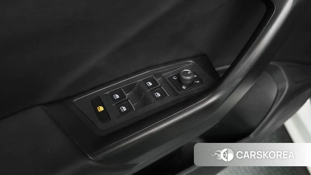 Volkswagen T-Roc id 4849067 из Кореи 30