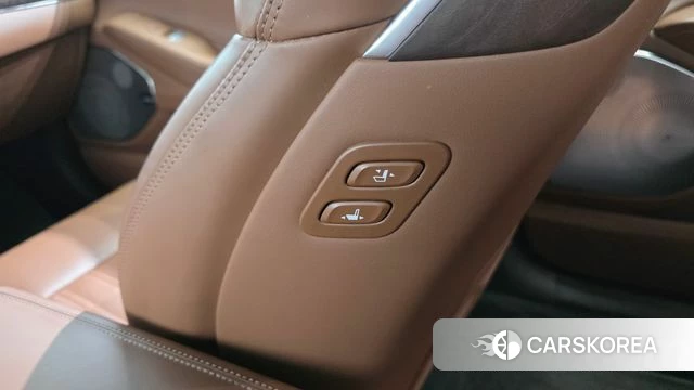 Genesis G90 id 4614592 из Кореи 30