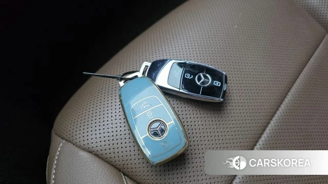 Mercedes-Benz E-Class W213 id 4881398 из Кореи 30
