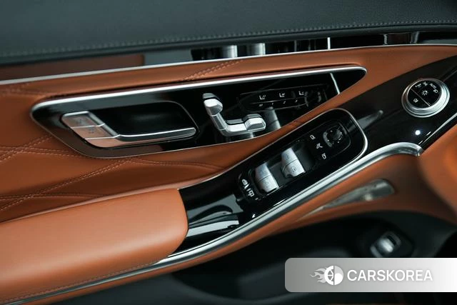 Mercedes-Benz Maybach S-class id 4334835 из Китая 30