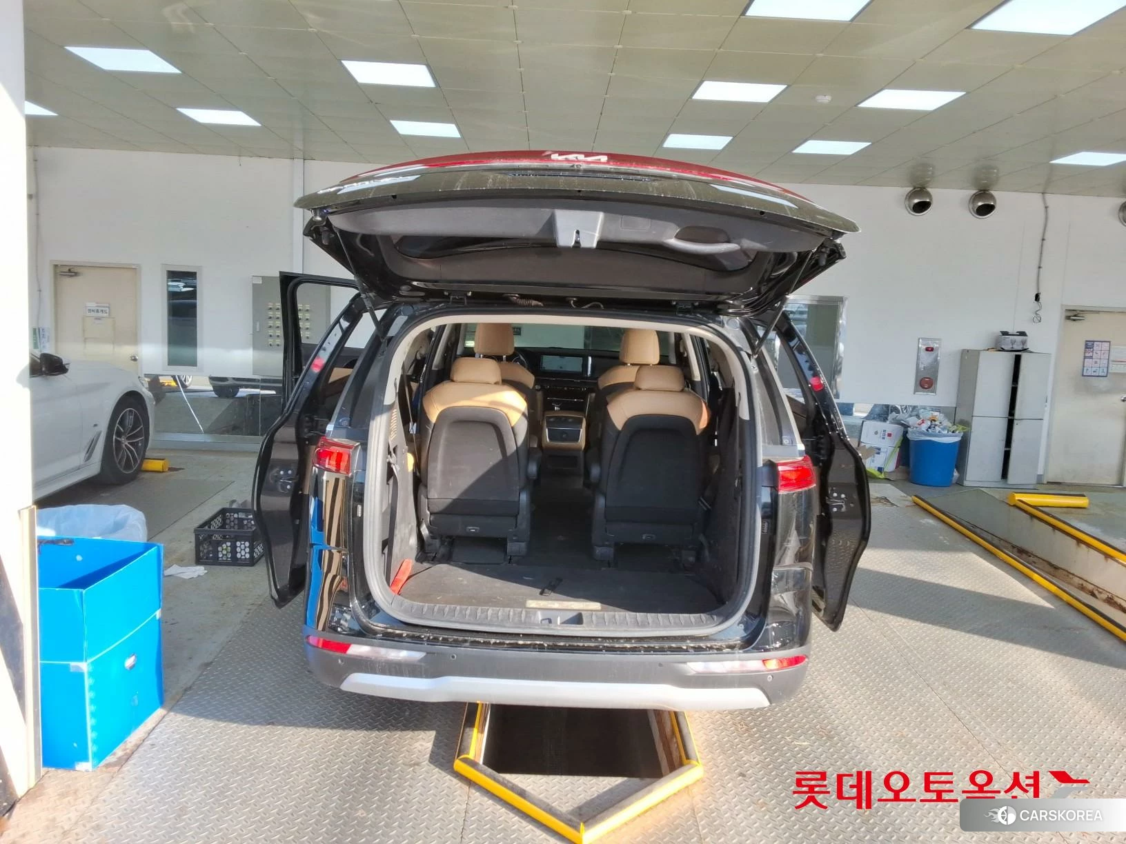 Kia Carnival id 3882155 из Кореи 30