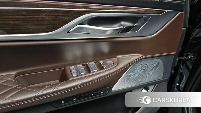 BMW 7 Series (G11) id 4707382 из Кореи 30