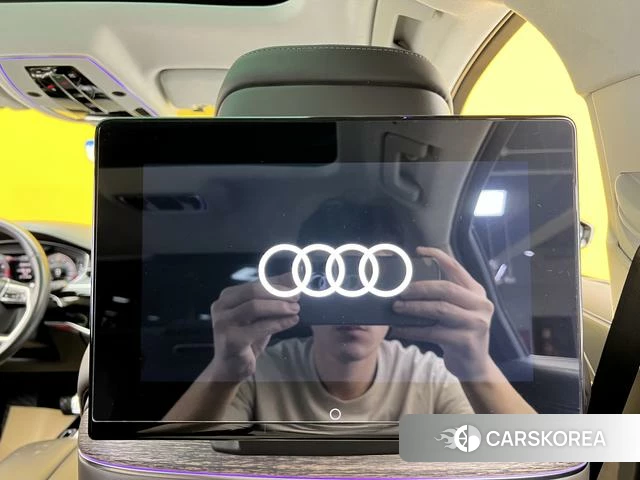 Audi A8 id 4353135 из Китая 30