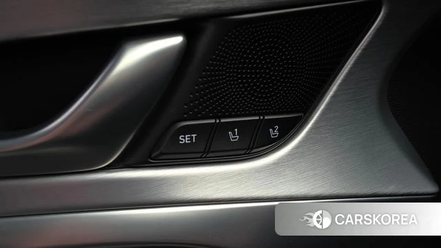 Genesis G70 id 4610246 из Кореи 30