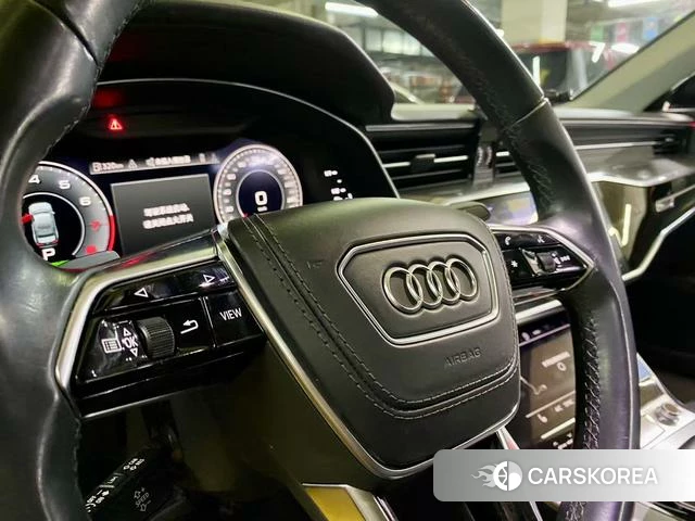 Audi A6L id 4297624 из Китая 30