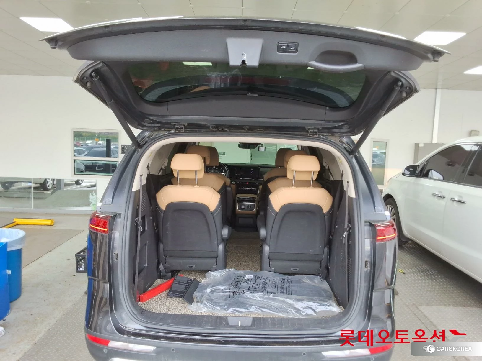 Kia Carnival id 3888403 из Кореи 30