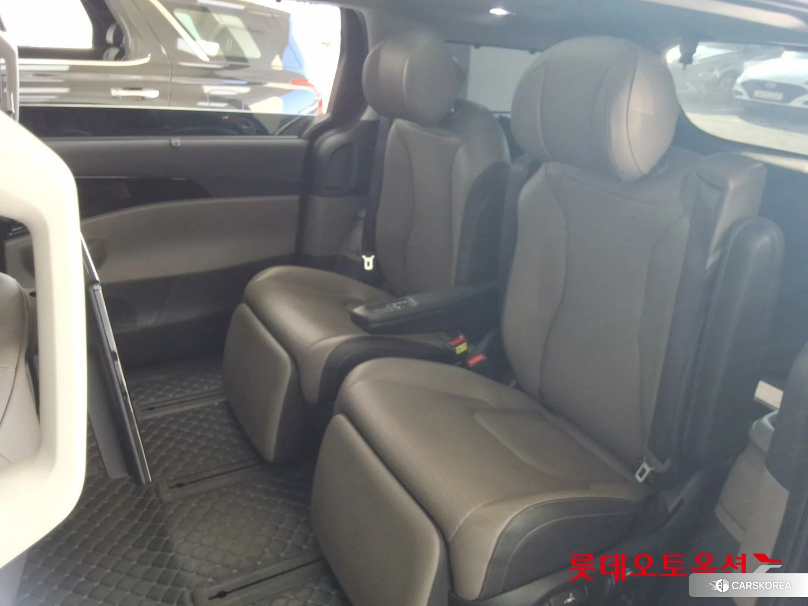 Kia Carnival Hybrid id 4669071 из Кореи 30