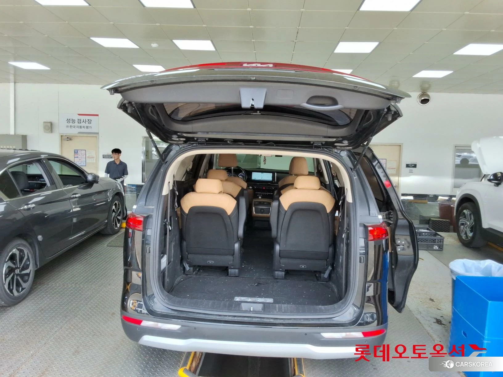 Kia Carnival id 4347393 из Кореи 30