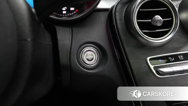 Mercedes-Benz C-Class W205 id 4317875 из Кореи 30