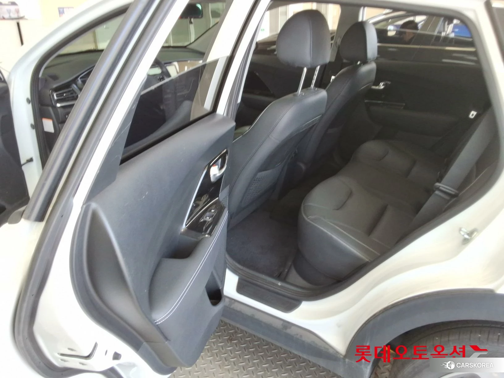 Kia Niro EV id 3882164 из Кореи 30