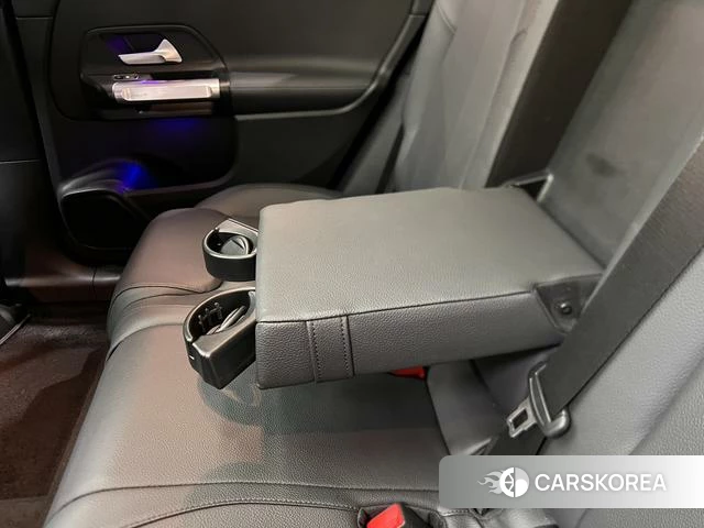 Mercedes-Benz GLB id 4290996 из Китая 30