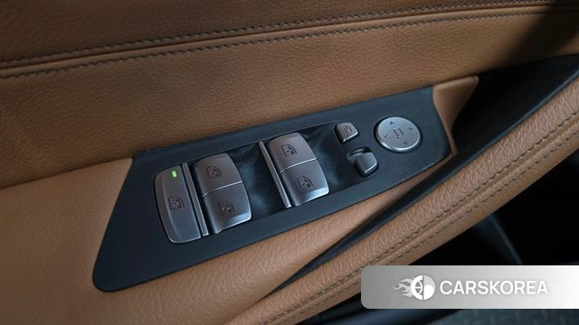 BMW 5 Series (G30) id 4793995 из Кореи 30