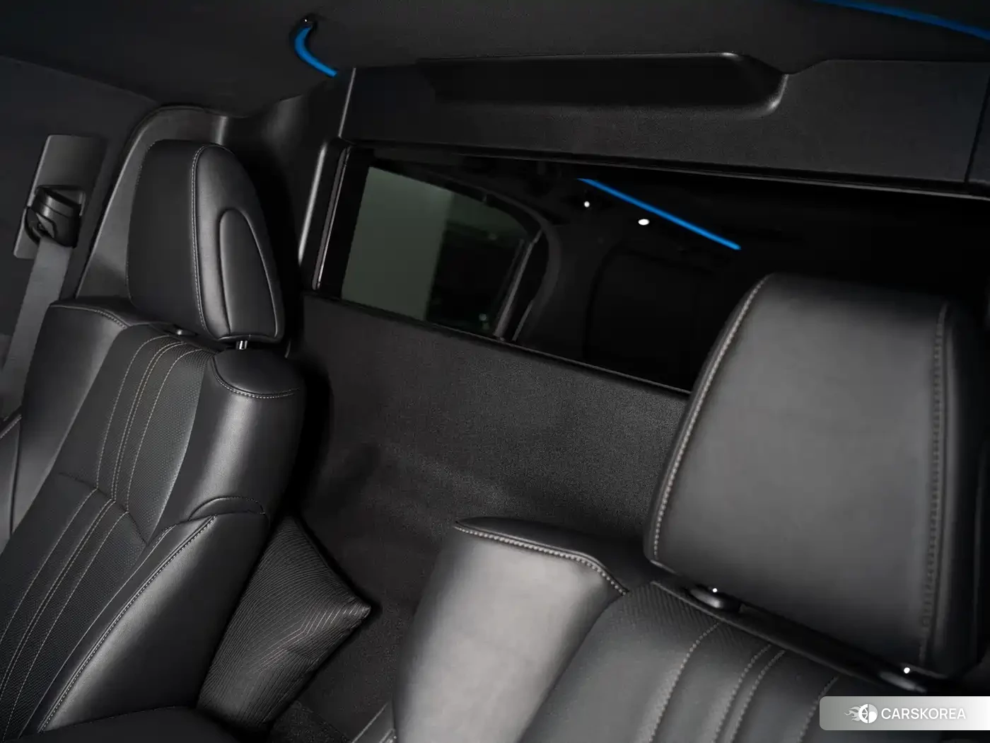 Lexus LM id 4559802 из Китая 30