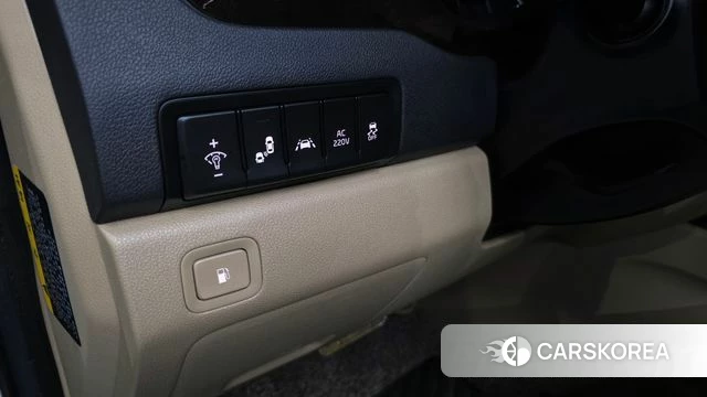 Kia The New Carnival id 4693477 из Кореи 30
